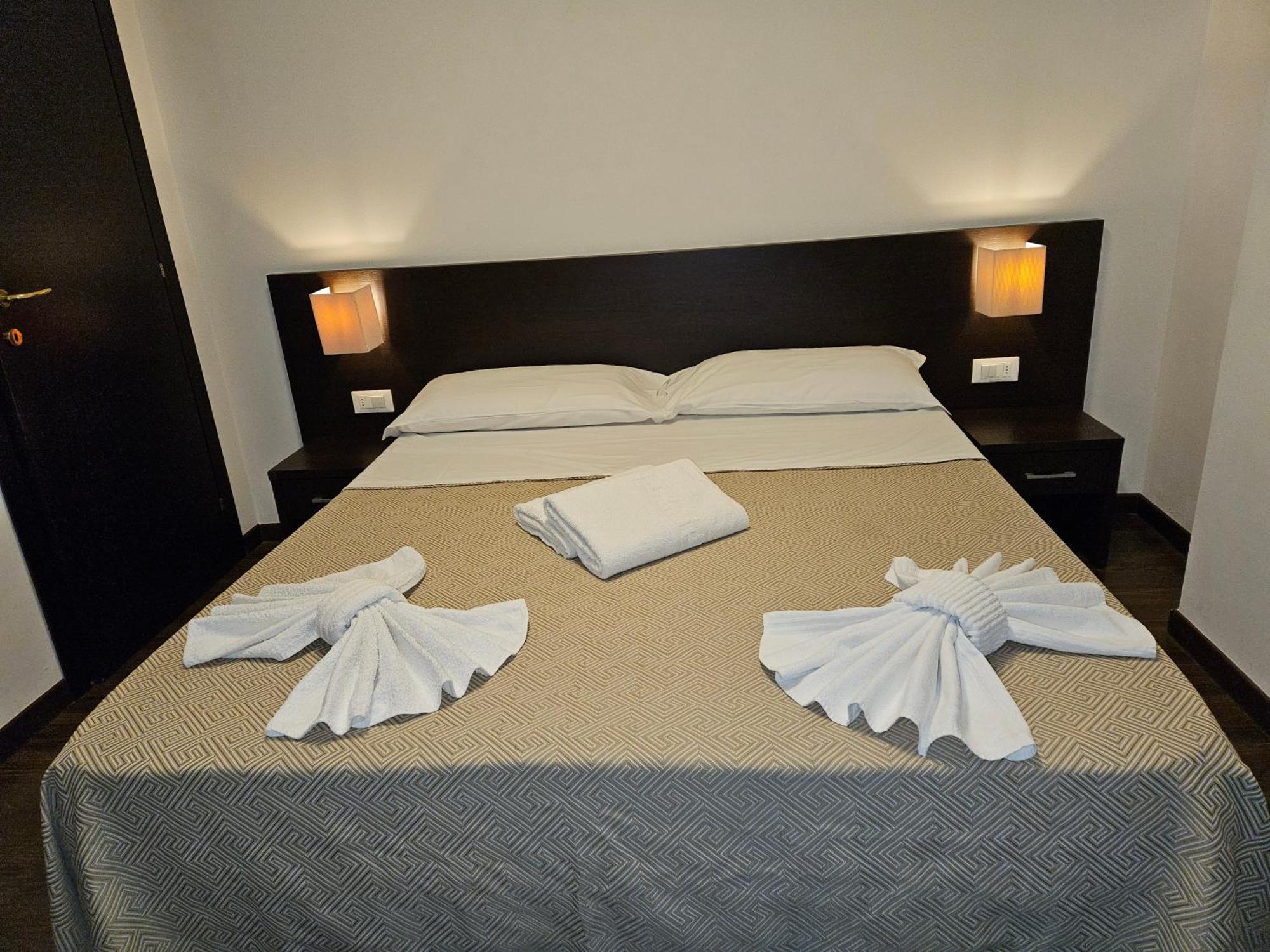 Hotel Diamante Cesenatico Esterno foto