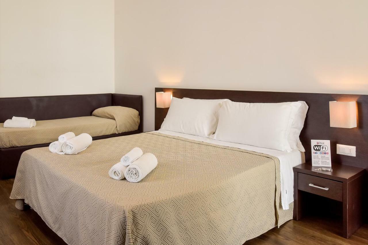 Hotel Diamante Cesenatico Esterno foto